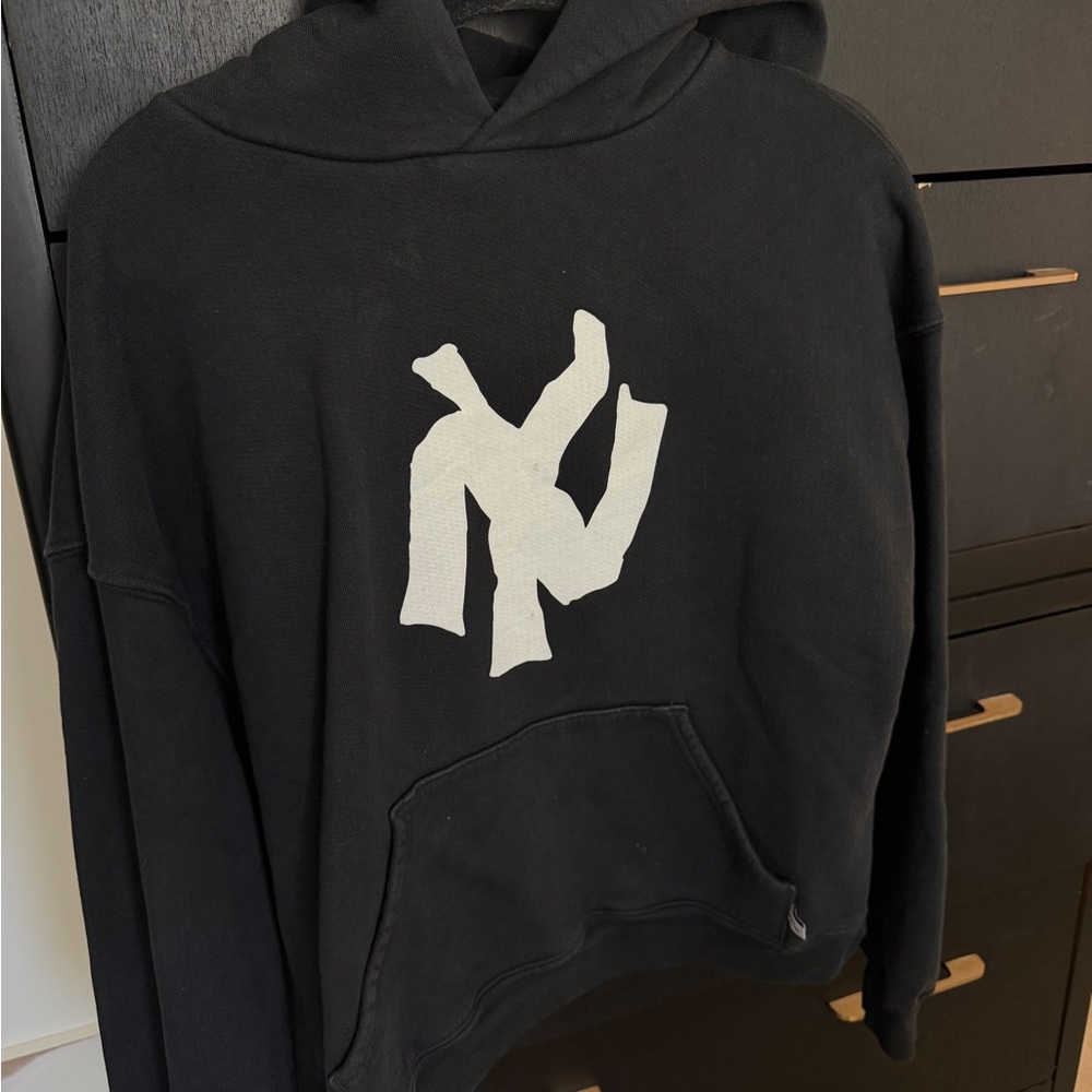 Akimbo Noodle NY Hoodie
